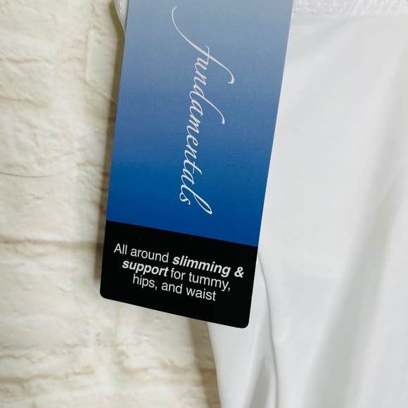 White Lace Shapewear Bodysuit sz 36,38, 40, NWT - Picture 14 of 16